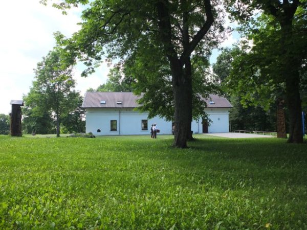 Česlovo Milošo kultūros centre šurmulio užtenka